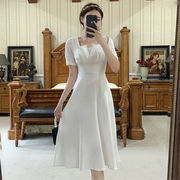 领证登记白色小礼服裙2024年轻奢法式修身显瘦连衣裙平时可穿