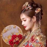 复古中式团扇捧花婚礼新娘，龙凤褂秀禾旗袍，喜结婚传统古装金色饰品