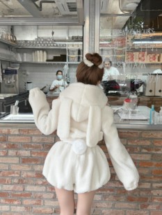 Kiyomi Doll 可爱小兔子毛绒卫衣外套＋灯笼裤 纯欲套装