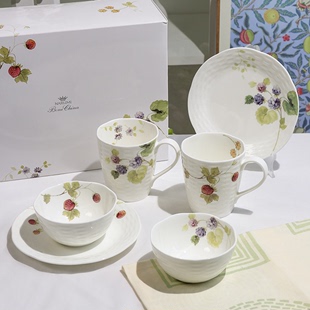 日本narumi鸣海露西花园骨瓷碗碟，盘双人餐具套装，六件套新婚礼物