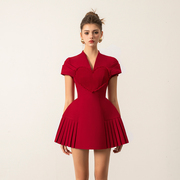 品牌授权越南小众，cici2023年冬季红色爱心设计感褶皱连衣裙