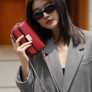 欧尚典女包2024韩版mini可爱牛皮链条，斜跨小包迷你休闲手机包