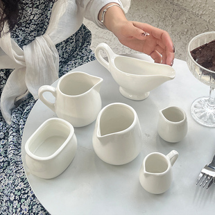纯白陶瓷咖啡小奶盅壶罐牛排，酱汁盅带把手柄大小号，糖缸奶勺尖嘴杯