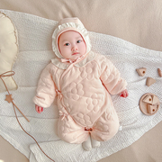 婴儿新生儿连体衣冬季纯棉，a类初生女宝宝，加厚棉袄衣服保暖外出服