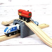 多功能隧道兼容木质轨道车，路轨小米木制米兔火车，积木配件儿童玩具