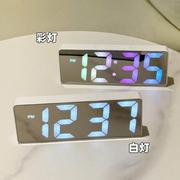 led简约镜面电子闹钟，化妆镜学生usb电池两用温度显示声控镜子时钟