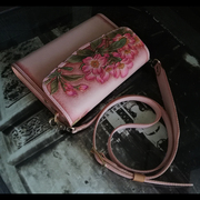手工植鞣皮具箱包订制女款牛皮雕花彩绘复瓣海棠薄款斜跨包手抓包