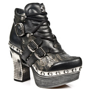 订制款NewRock欧美范朋克摇滚靴及踝靴铆钉装饰真皮 高跟女靴子