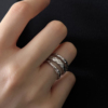 s925纯银设计感小众女戒指细菱格纹，指环微镶锆石，单圈叠带戒指时尚
