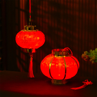 元宵节新年发光灯笼儿童手提灯笼水晶福字电池吊灯，小红色宫灯道具