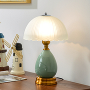 台灯卧室床头灯家用陶瓷装饰床头柜灯具现代简约轻奢高级感小台灯