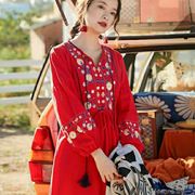 民族风长袖刺绣连衣裙，女波西米亚棉麻云南长裙，度假旅游红色沙滩裙