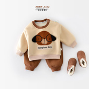 婴儿卫衣套装秋冬季2023男宝宝卡通小狗，一体绒加厚保暖两件套