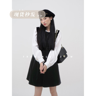 瘦竹竿黑色丝绒连衣裙女秋季无袖，背心裙白色长袖衬衫两件套