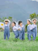 牛仔背带裤浅色儿童班服幼儿园园，服小学生毕业长袖卫衣春秋亲子装