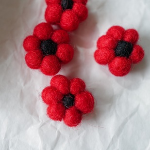 25mm 一个价格 德国JIM羊毛毡红色花瓣黑色花蕊装饰件