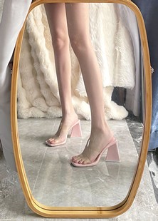 欧美显高显白显腿长高跟鞋，2024年夏季粗跟淡粉色女鞋透明带凉拖鞋