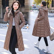 韩版女式棉服修身长款，过膝格子棉袄女生，冬季外套棉衣服设计感小众