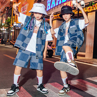 街舞儿童潮服牛仔套装hiphop夏季男童嘻哈童装，炸街演出服爵士舞蹈