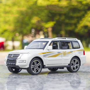 1：32仿真三菱帕杰罗合金车模声光回力儿童玩具越野汽车SUV模型车