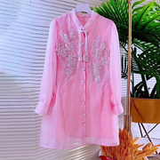 大码女装立领流苏盘扣钉珠花朵长袖粉色小衫胖MM甜美法式洋气衬衫