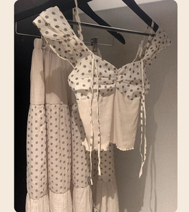 黑糖波波春夏辣妹套装，女波点吊带背心，+半裙两件套