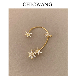 chicwang时髦ins风小众圣诞节主题礼物镀18k金色雪花钻石耳骨耳夹