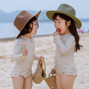 女童夏季连体长袖泳衣速干宝宝，海边防晒衣女孩，游泳碎花边可爱泳装