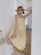 淡黄的长裙夏季提花吊带连衣裙高腰显瘦遮肚子a字裙蓬蓬裙