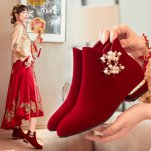 冬季婚鞋女2023年秀禾婚纱两穿红色平底孕妇新娘结婚靴子低跟