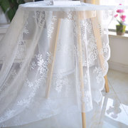高端白色网纱蕾丝窗帘纱帘布料，婚庆纱幔拍照背景餐桌服装面料