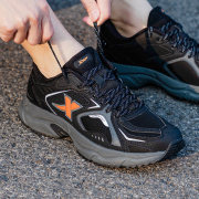 特步运动鞋男鞋2023春季轻便耐磨黑色运动鞋训练健身跑步鞋