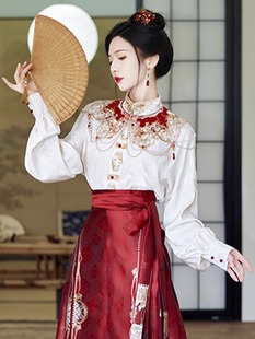 重工刺绣红色马面裙云肩，汉服套装春季订婚敬酒服新中式国风半身裙