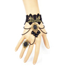 中世纪复古宫廷花朵女士气质，手链蕾丝花边手链带戒指一体式腕链