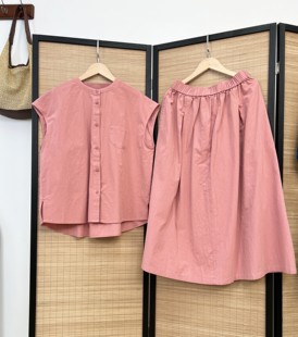 日系粉色薄荷绿纯棉，文艺简约圆领，背心无袖衬衣和半身裙可单拍