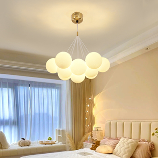 客厅灯北欧个性创意魔豆灯餐厅玻璃灯，儿童房间灯具现代简约卧室灯