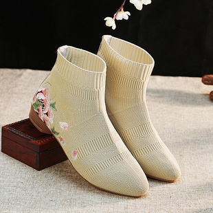 春秋季女鞋针织，复古民族短靴，飞织靴子尖头时尚刺绣绣花布鞋