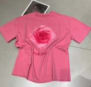 2024超好看上衣设计感小众宽松百搭绝美立体玫瑰花，粉色短袖t恤女