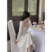 早秋法式气质长裙高端轻奢礼服冷淡高级感小香风白色长袖连衣裙子