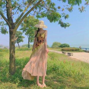 海边度假沙滩连衣裙波西米亚复古网纱夏季显瘦长裙吊带驼色女