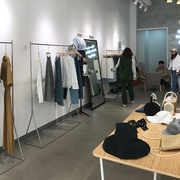 服装店展示架落地式金色不锈钢正挂组合中岛简约挂衣架女装店货架