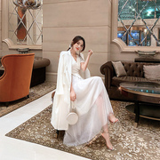白色风衣女2020年春季中长款韩版流行休闲气质收腰裙摆外套女