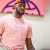 湖人队詹姆斯短袖体恤男篮球，训练球衣周边礼物，勒布朗同款粉色t恤