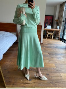 极简主义设计师早春绿色精纺羊毛针织上衣半裙套装