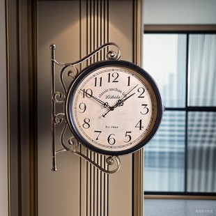 客厅挂钟简约复古双面，钟表两面创意时钟，挂墙静音美式艺术挂表装饰