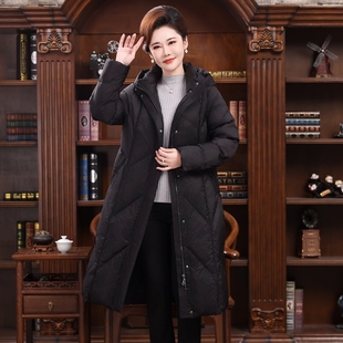 高端2024新款妈妈羽绒服中长款女装冬装高贵洋气白鸭绒外套带帽