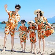 网红亲子装夏2024海边沙滩，一家四口母女父子，家庭度假短裤套装