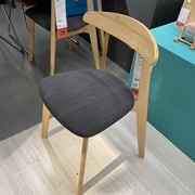 宜家汉索拉椅子带软垫，竹子黑色椅垫北欧简约实木餐椅学习椅