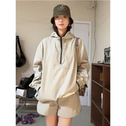 韩版复古时髦减龄防晒休闲时尚运动套装女连帽半拉链套头卫衣短裤