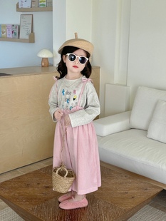 韩版童装2024春季女童连体裤，洋气可爱女，宝宝竖条纹粉色吊带背带裤